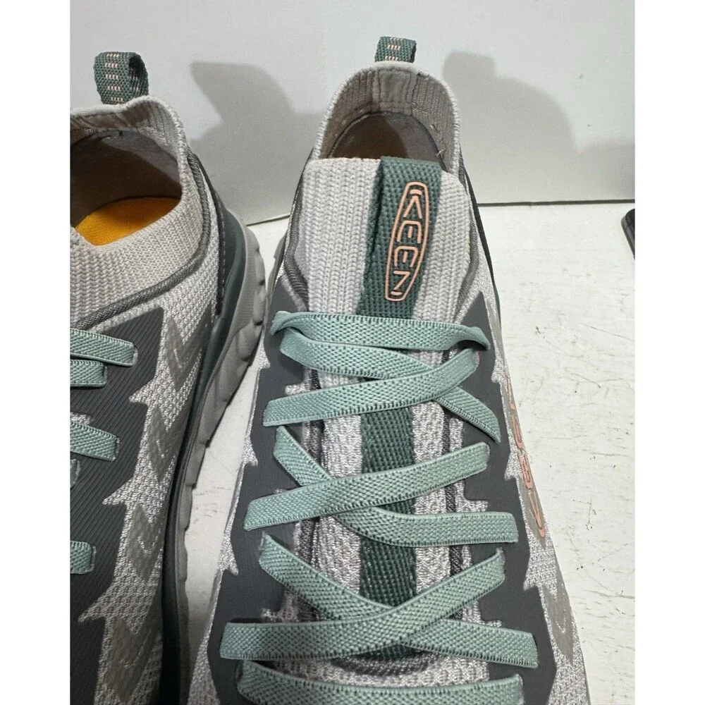 Keen Utility Composite Tow Arvada Size 9.5M Gray And Sage Green